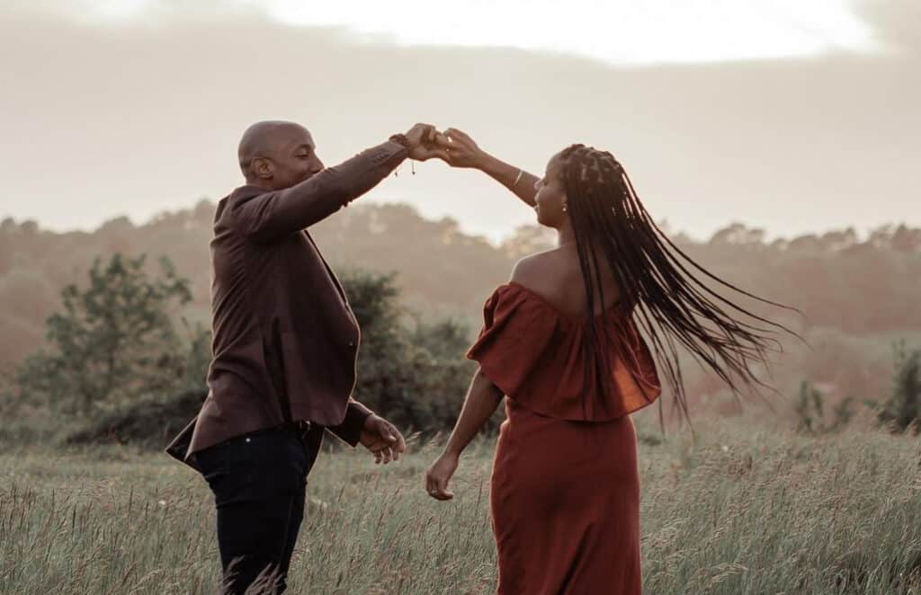 The 8 Best London Engagement Photographers | Peerspace