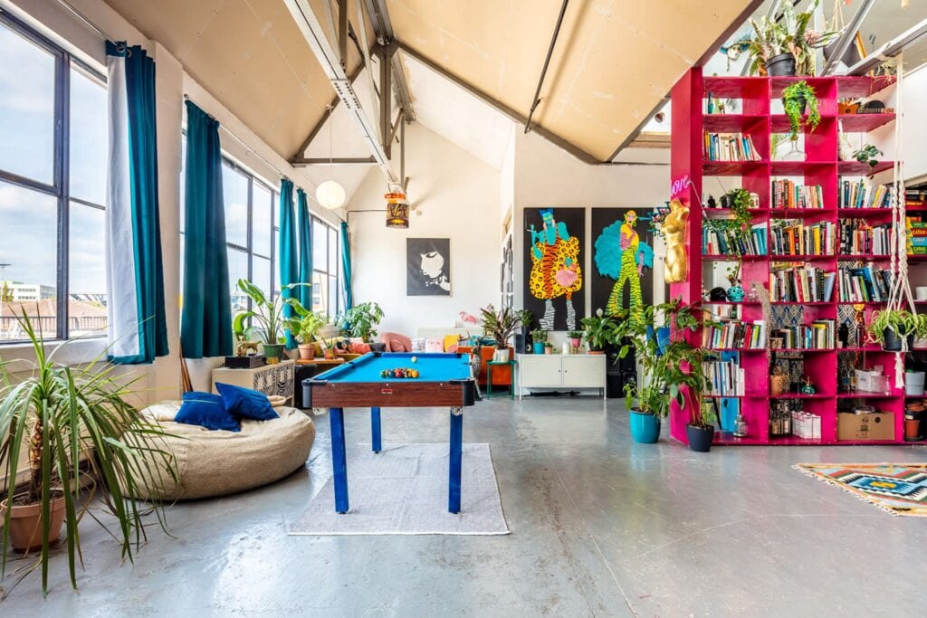 How & Where to Find an Airbnb Warehouse in London | Peerspace