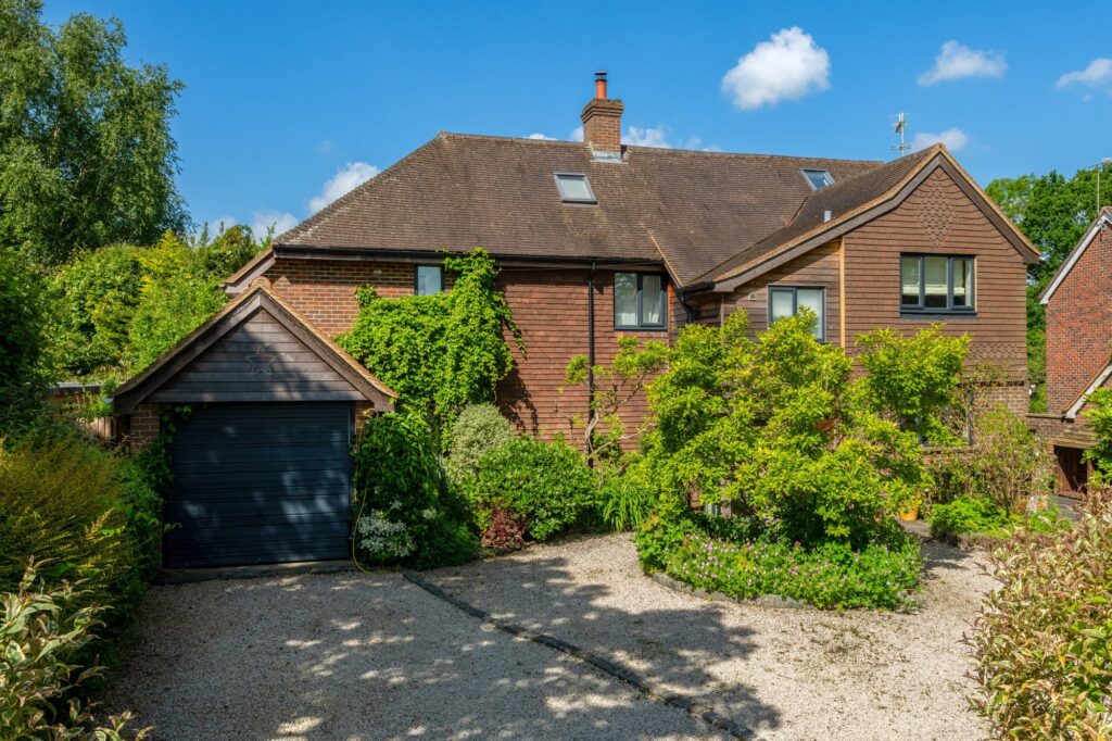 Modern country home with attached garage and mature garden, available to hire on Peerspace