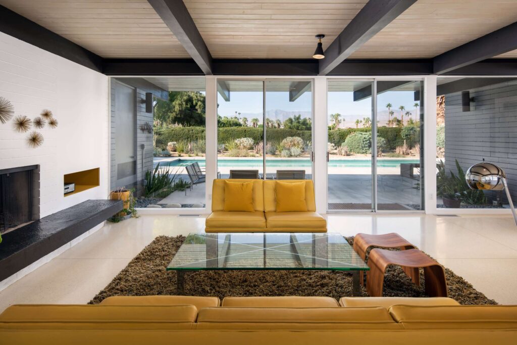 modern luxe living room