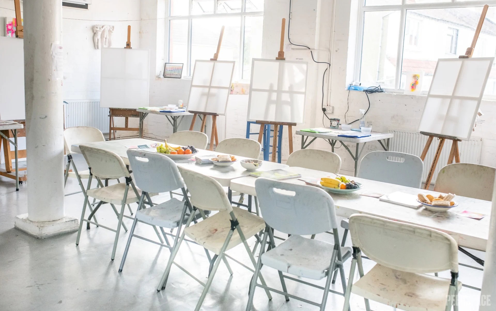 How and Where To Find an Airbnb Art Studio | Peerspace