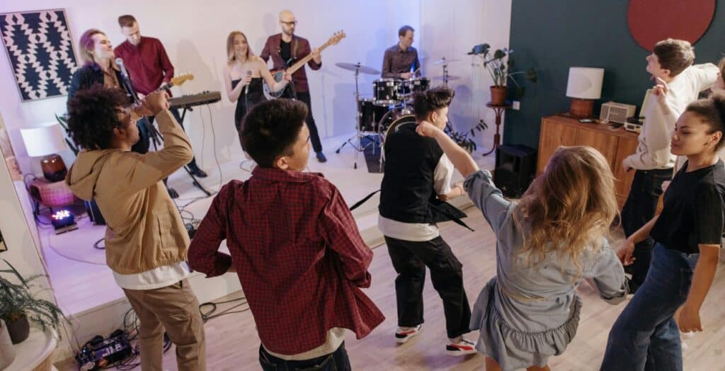 How to Plan a Bar or Bat Mitzvah: A Complete Guide | Peerspace