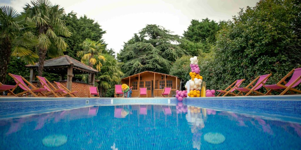 How and Where To Find an Airbnb with a Pool in London | Peerspace